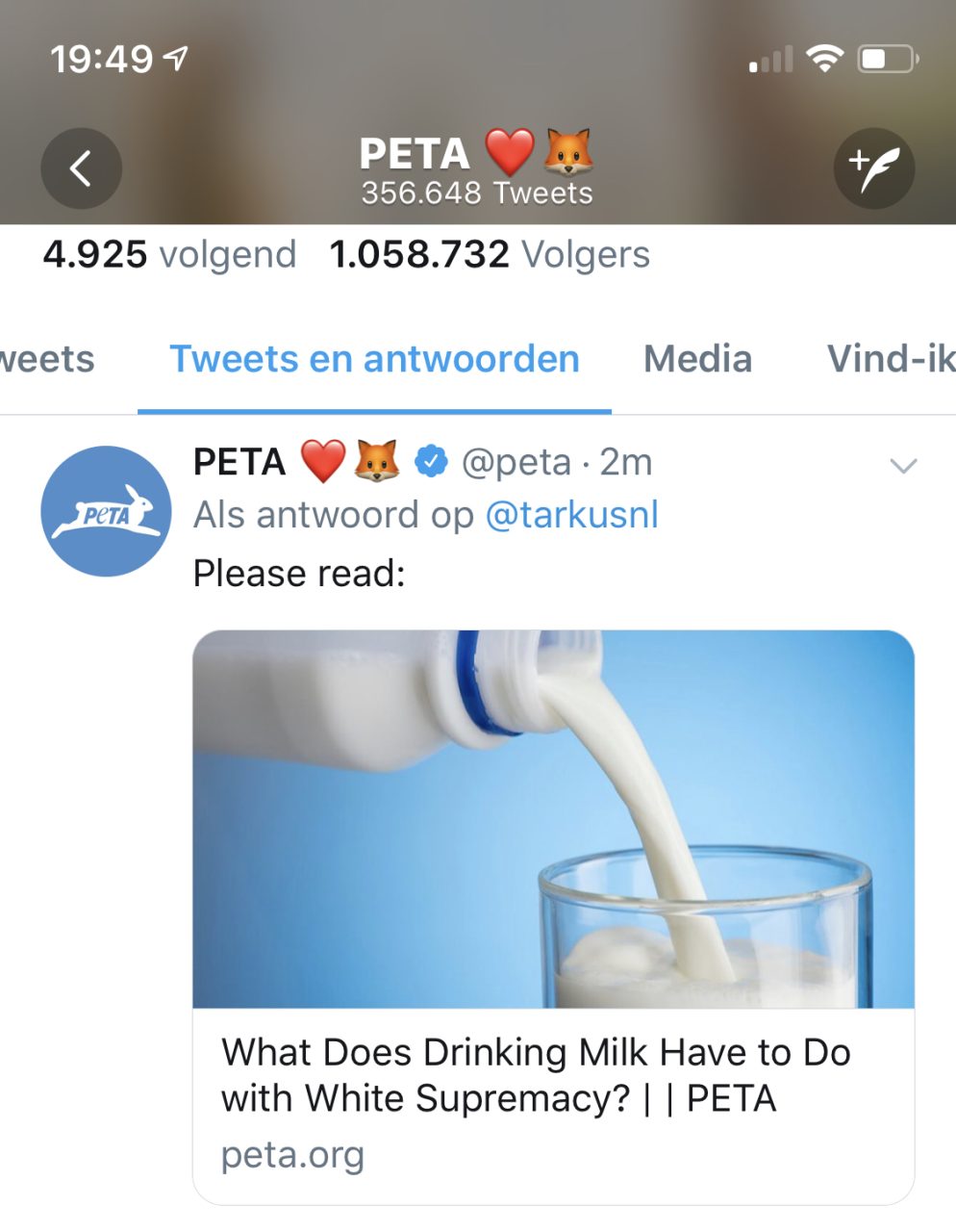 "DRINK GEEN MELK ALS JE NIET EXTREEM RECHTS BENT"