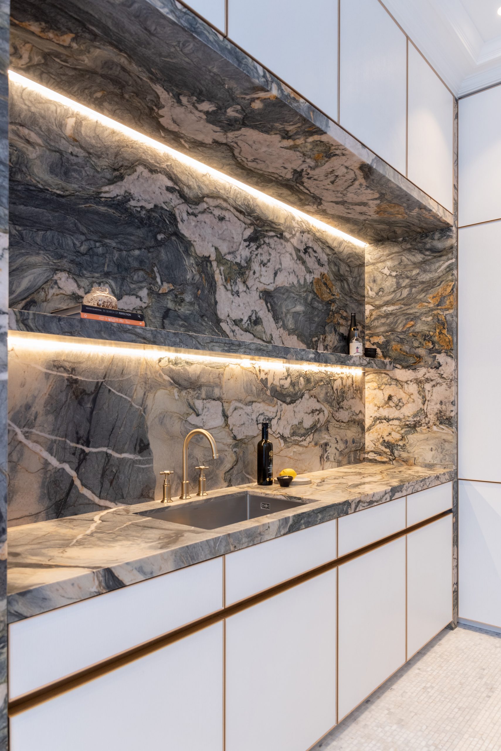 Van keuken tot badkamer kozen we voor deze prachtige kranen van AXOR #collab